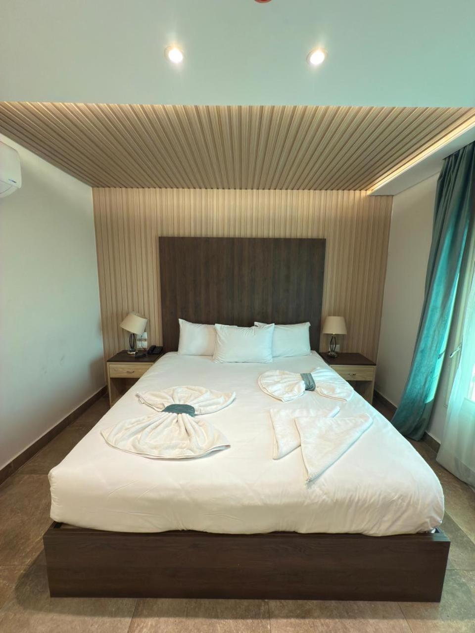Blue Pyramids Eyes Hotel Al Kawm al Akhdar Exterior photo